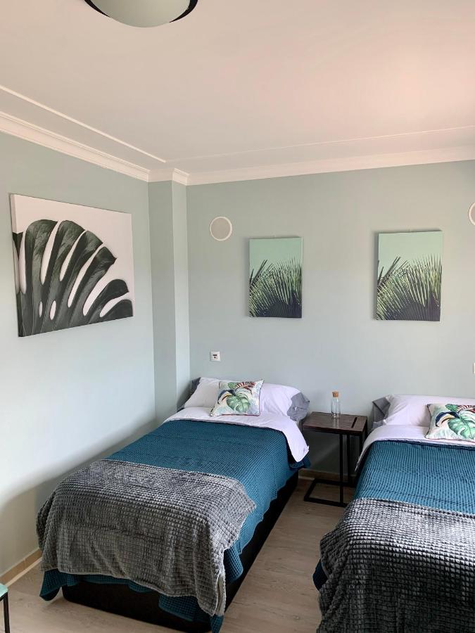 אלבופיירה Villa Adrian & Brian מראה חיצוני תמונה